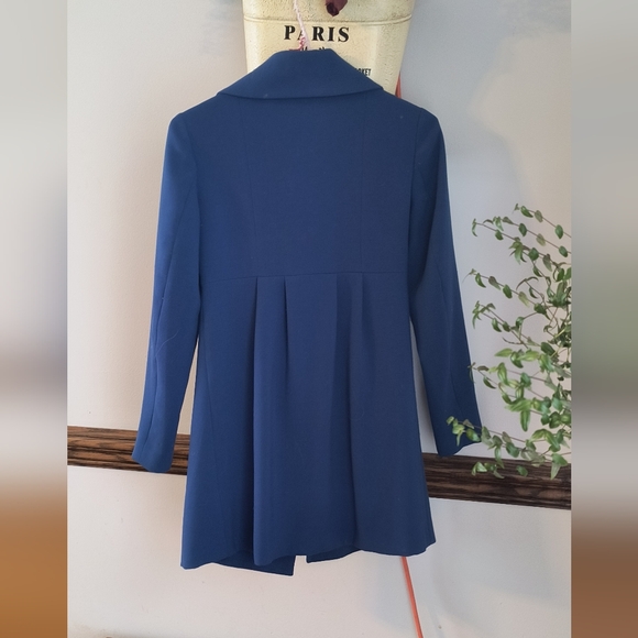 Peacoat - Picture 2 of 4